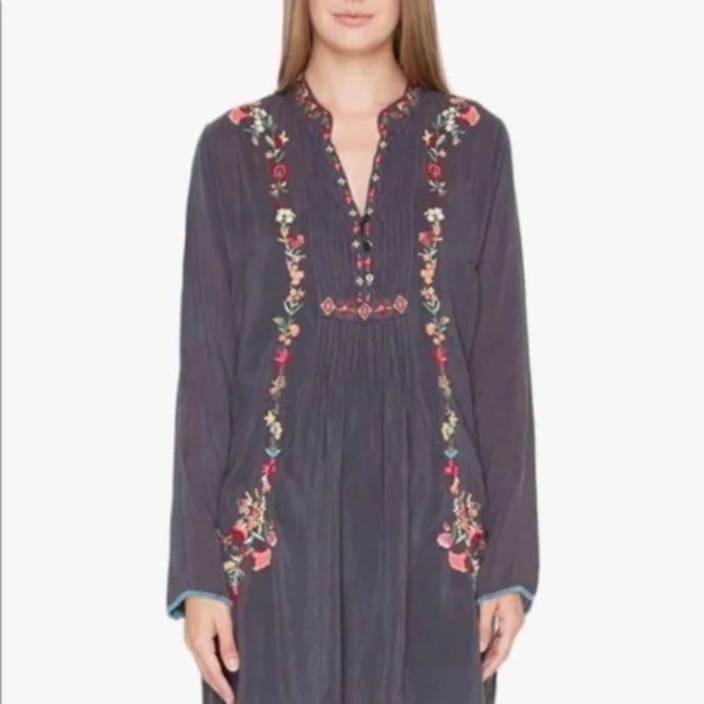 Johnny Was Embroided Top size XS